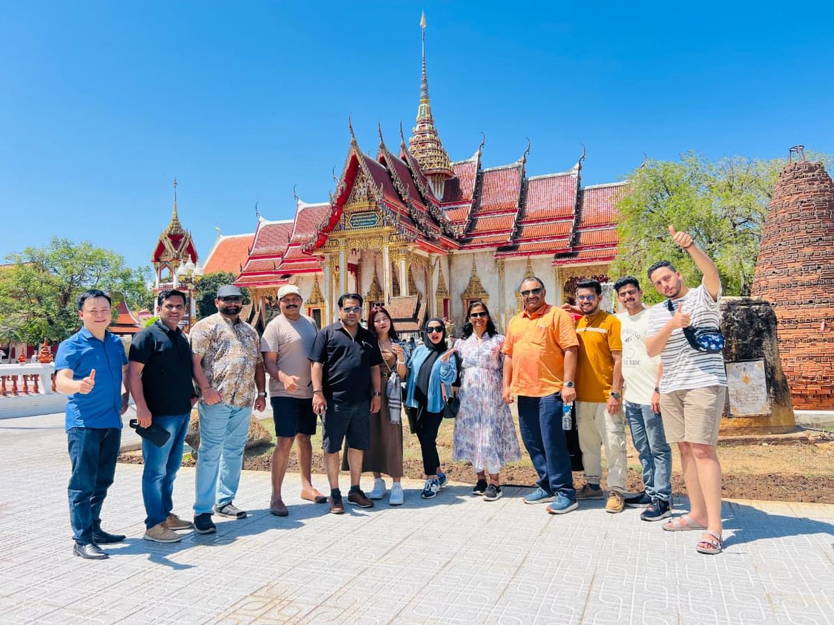 Group at Wat Chalong · Phuket